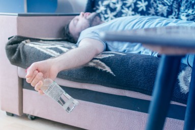 Вывод из запоя в Наволоках